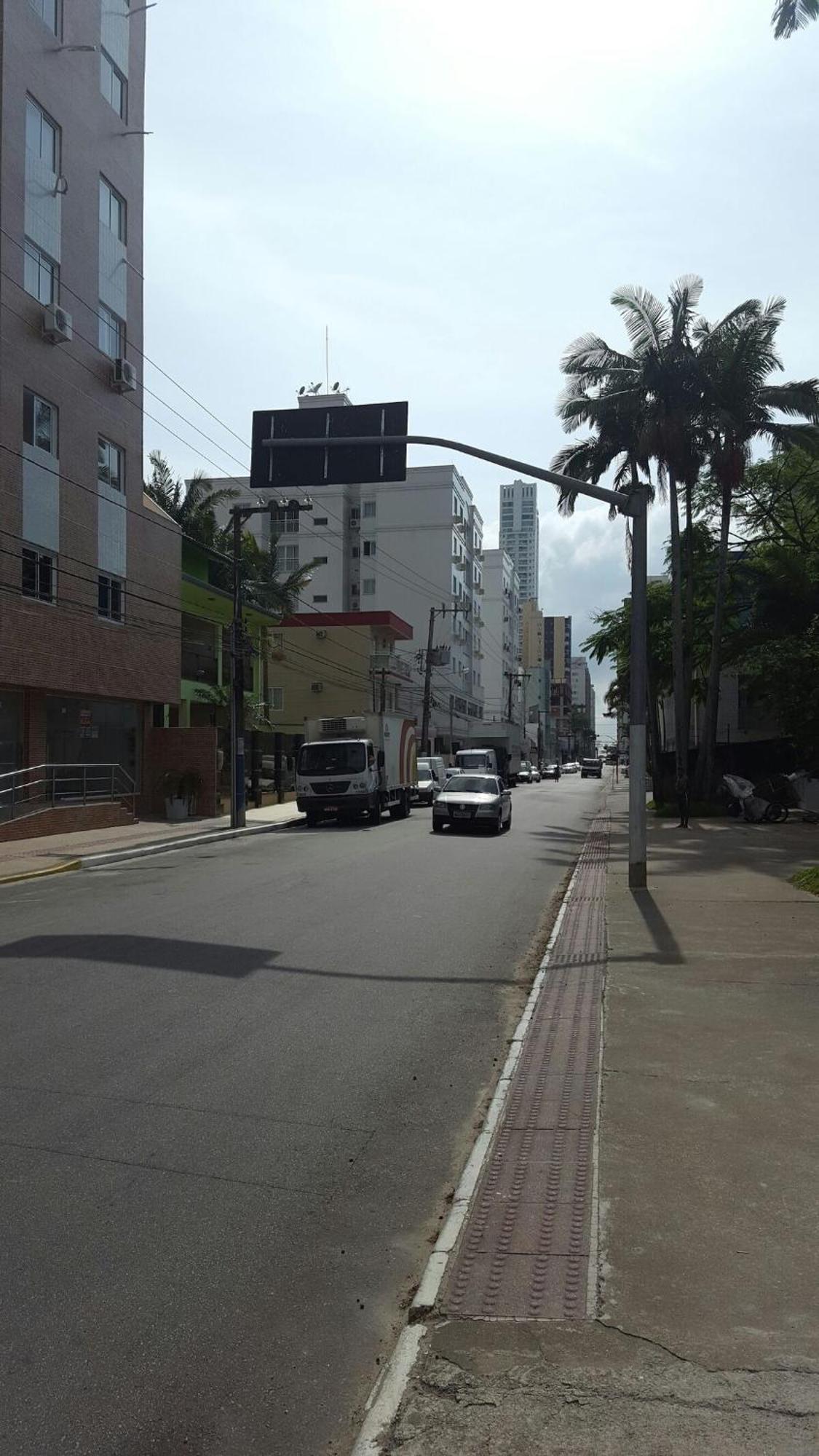 T112 - Ap No Coracao De Bc, Wiffi,tv,ar E Patio Privado Balneário Camboriú